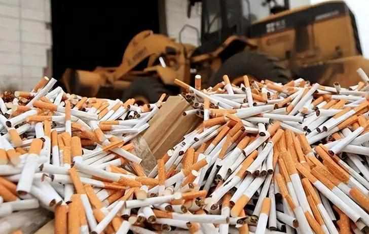  短视频博主曝光售假乱象，美宜佳便利店频陷假烟风波。 新闻 短视频博主曝光售假乱象，美宜佳便利店频陷假烟风波。 新闻 短视频博主曝光售假乱象，美宜佳便利店频陷假烟风波。 新闻 短视频博主曝光售假乱象，美宜佳便利店频陷假烟风波。 新闻