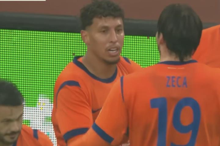  泰山险胜国安后；克雷桑盛赞韩鹏，球队韧性获验证。 体育新闻 泰山险胜国安后；克雷桑盛赞韩鹏，球队韧性获验证。 体育新闻 泰山险胜国安后；克雷桑盛赞韩鹏，球队韧性获验证。 体育新闻