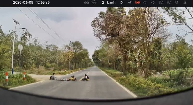  小鹏智驾新篇章开启；从每月重压到L4愿景，何小鹏的坦诚与技术雄心。 汽车科技