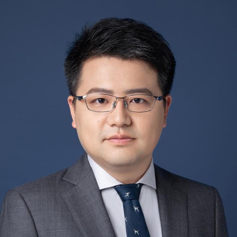 权力更迭的隐秘逻辑:从幕后推手到最高领袖的演变 新闻