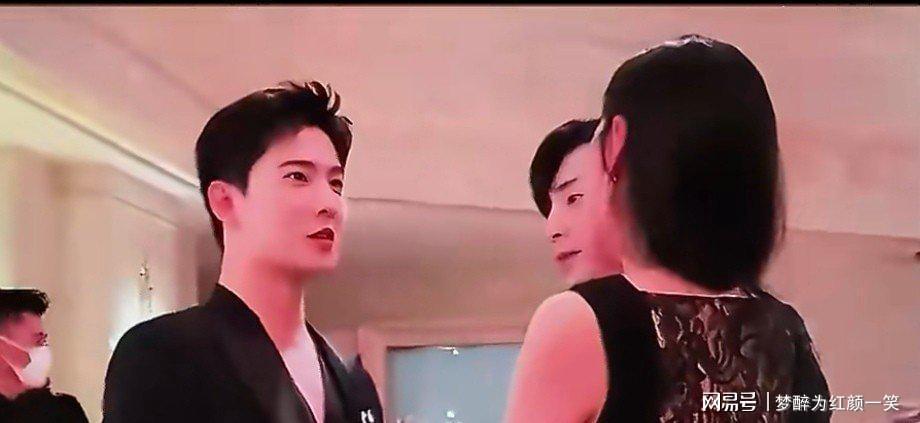  内娱名利场：资本押注下的颜值经济与情感博弈 娱乐新闻