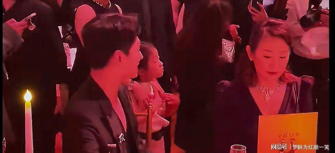  内娱名利场：资本押注下的颜值经济与情感博弈 娱乐新闻