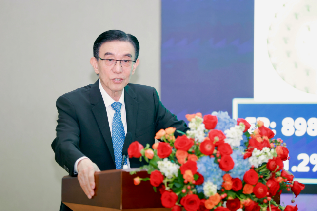  从Maia 100到Maia 200：微软AI芯片的两年技术跃迁与战略意图 IT技术