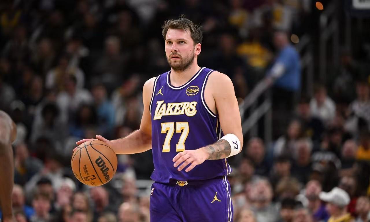  【深度解密】东契奇「飞针」背后的康复黑科技：干细胞治疗如何成为NBA球星续命新密码 体育新闻