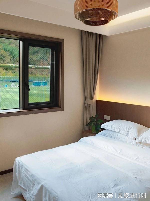  深扒秦岭脚下这家民宿：60后父母与三个女儿如何用四年时间造出一座「情感容器」 文化旅游