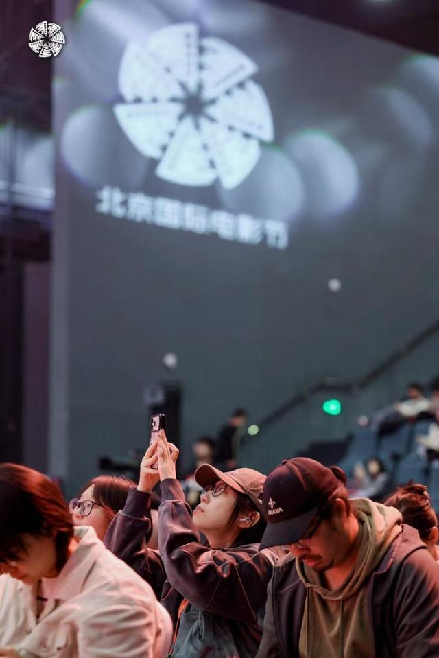  【产业深度】从票房赌局到IP生态：光线传媒的战略转向与行业启示 影视小说