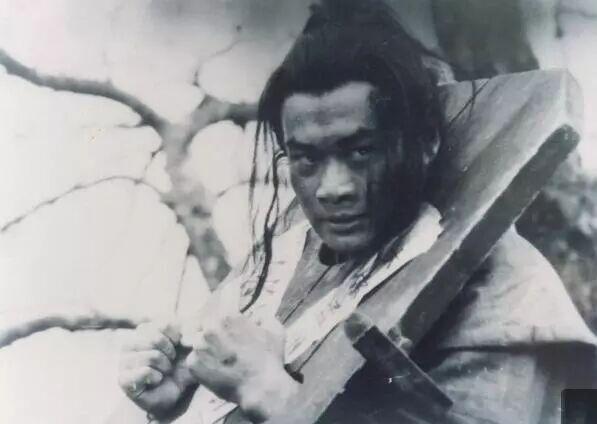  从体制依附到价值撕裂：武松与宋江的招安分歧深度解码 影视小说